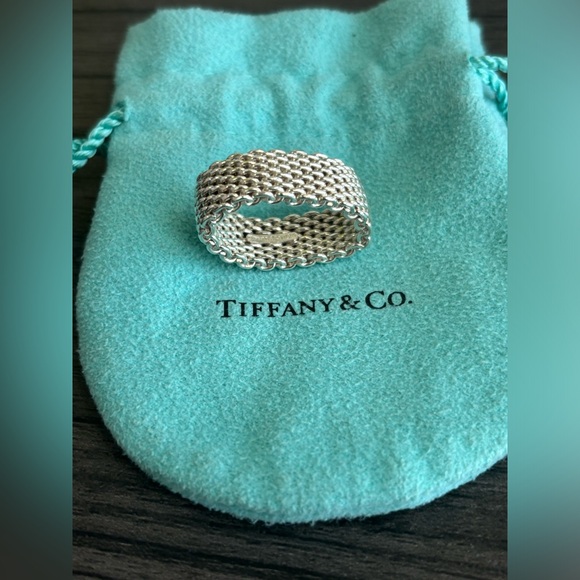 Tiffany Somerset Mesh Sterling Silver 925 Ring - Picture 2 of 2